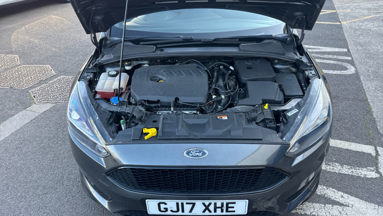 Ford Focus 1.5 EcoBoost ST-Line 5dr Petrol Estate